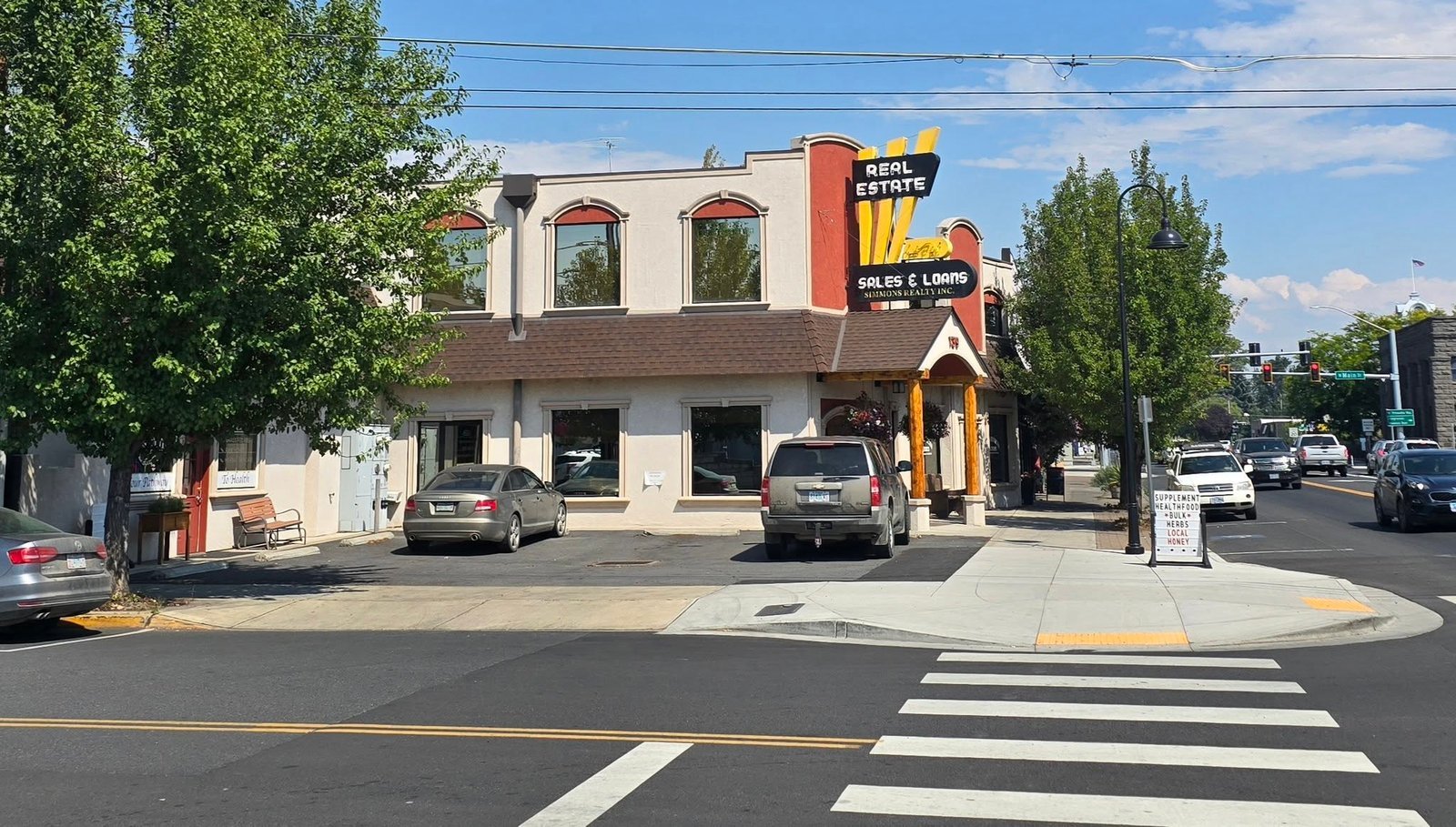 The Simmons office at 139 NW 3rd Street in Prineville, Oregon